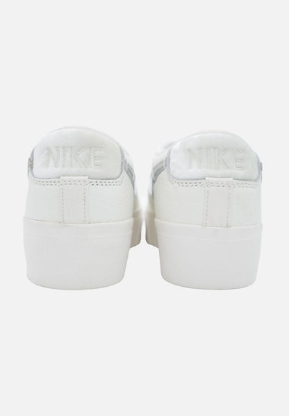 WMNS Blazer Low Platform - Sneaker low - weiß