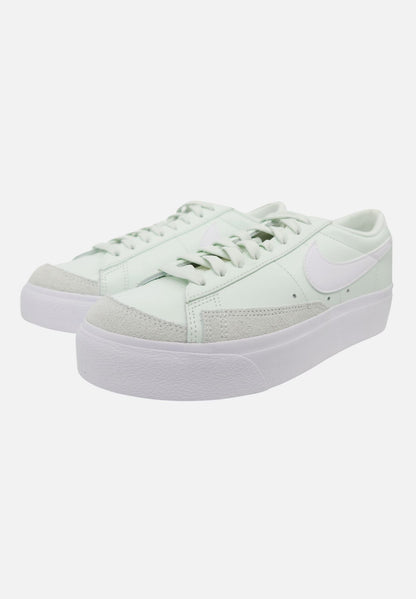 WMNS Blazer Low Platform - Sneaker low - weiß