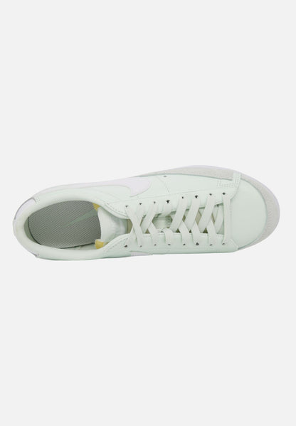 WMNS Blazer Low Platform - Sneaker low - weiß