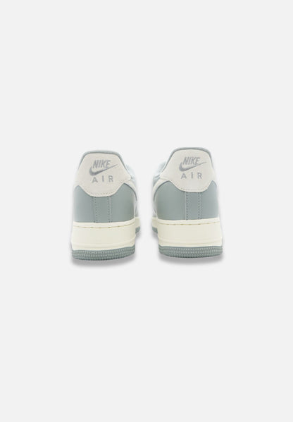 AIR FORCE 1 07 LX - Sneaker low - grau