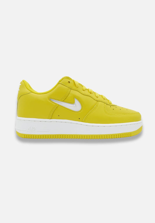 AIR FORCE 1 LOW RETRO - Sneaker low - gelb