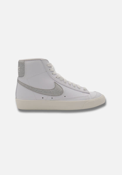 W BLAZER MID '77 ESS - Sneaker high - weiß