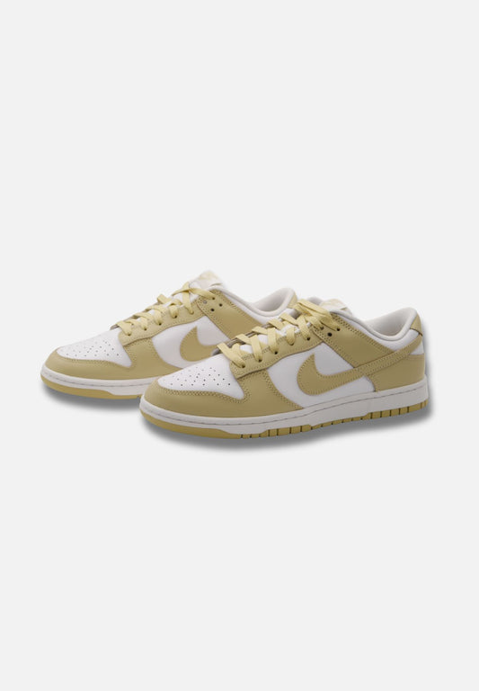 DUNK LOW RETRO BTTYS - Sneaker low - weiß