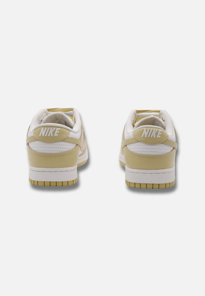 DUNK LOW RETRO BTTYS - Sneaker low - weiß