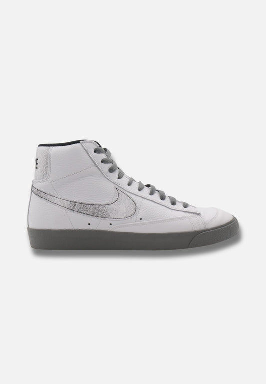 Blazer Mid '77 EMB - Sneaker high - weiß