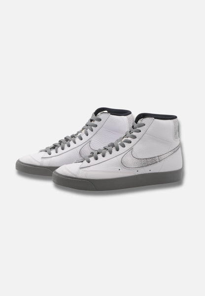 Blazer Mid '77 EMB - Sneaker high - weiß