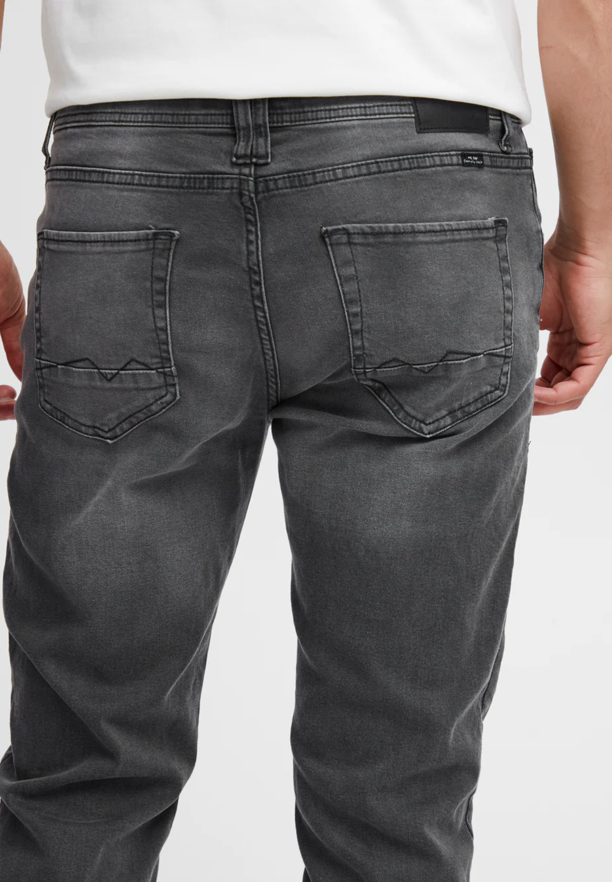 twister fit jeans - grau